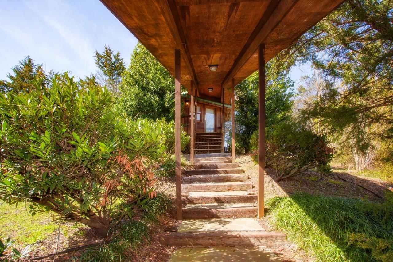 Smoky Bear Lodge With Guest House, Hot Tub, 1089 Free Tickets Each Paid Day, Dollywood And More Sevierville Extérieur photo